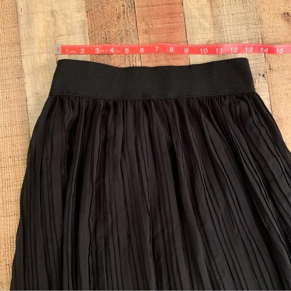 NUR collection womens black according folded midi skirt - Picture 6 of 6